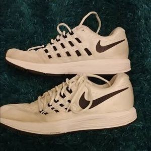 Nike vomero 11 training shoes